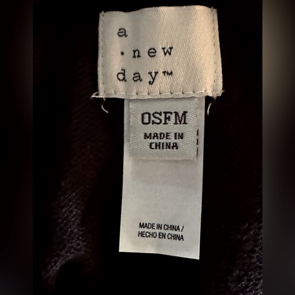 Black Sweater ‘a new day’ drop shoulder flow as you walk V-neck OSFM Excellent - Picture 5 of 5